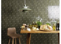 Keramikfliesen an Wand