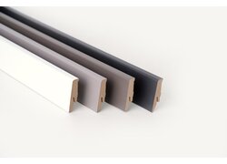 Farbig beschichtete Sockelleisten in MDF-Ausführung