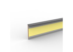 Graue MDF-Sockelleiste mit gelbem Mittelstreifen und Gummilippe.