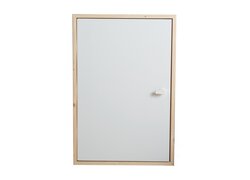 Weiße Tür mit Holzrahmen