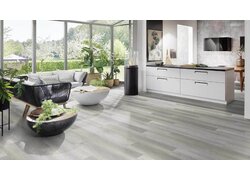 Strong SPC Multilayer+ Planken, Wohnzimmer