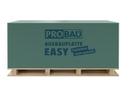 Grüne Trockenbauplatten gestapelt Palette