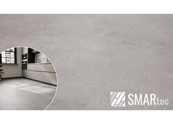 SMARtec Basic Designboden in heller Betonoptik sorgt für eine moderne und reduzierte Raumwirkung. Ideal für Küchen, Wohnräume und zeitgemäße Innenraumkonzepte. 