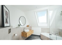 Designo R8 Klapp-Schwingfenster Kunststoff Badezimmer 1