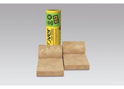 Kontur HBF-032, Holzbaufilz verpackt und stehend, zwei Rollen ausgepackt und liegend davor