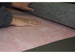 aufgerollt Abdichtungs- und EntkopplungsBahn