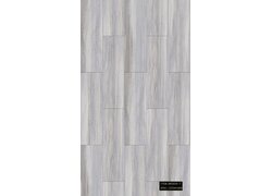 Vertikale graue Fliesen mit blau-weißer Maserung.