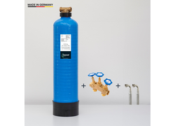 Blaue Kalkschutzanlage MACAT inside mit Messingkopf, inklusive Ventilarmatur und flexiblen Anschlussschläuchen, Made in Germany