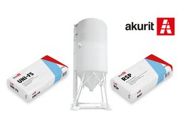 Weiße Säcke mit rotem und blauem Design: Akurit UNI-FS und RSP, jeweils 25 kg.